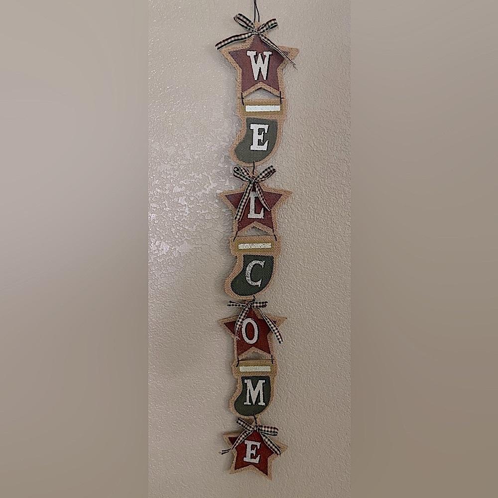 Farmhouse Style Rustic Red Green Welcome Wall Door Hanging Sign Decor Home Decor